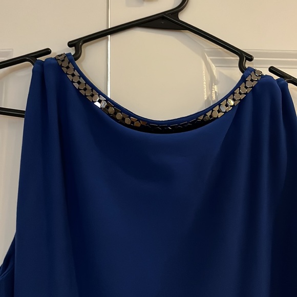 Blue Top - Picture 4 of 5